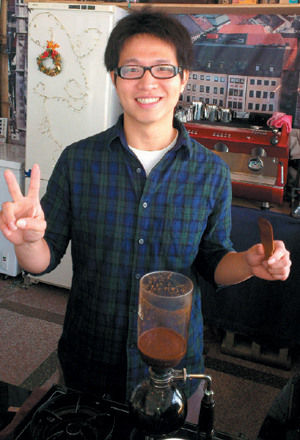 m6最新官网:曝成龙蛇年春晚搭档赵雅芝 上演“法海斗白蛇”(图1) 米乐M6官方入口