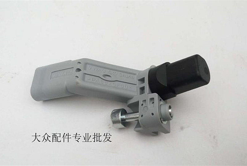 刘嘉玲过安检遭严查 物品扣留心情打折扣|米乐M6(图3) 米乐M6