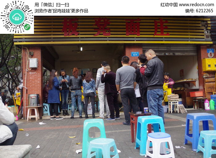 ‘米乐M6’杨千嬅复出母亲帮带孩子 哄子喝奶获赞(图4) 米乐M6官方入口