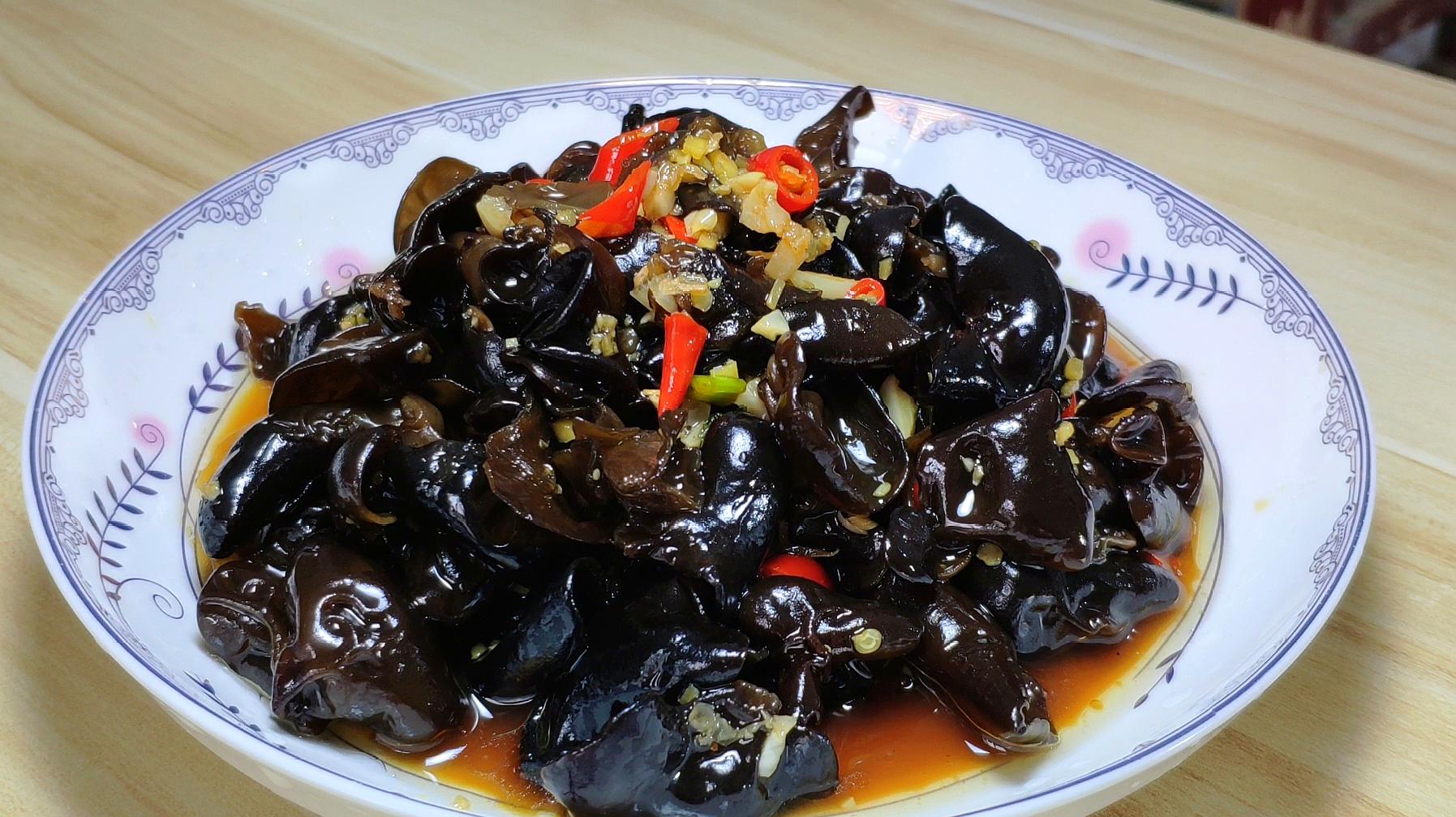 郭艾伦撑起辽宁男篮后卫线 未来或帮助球队卫冕-m6最新官网(图3) 米乐M6官方入口